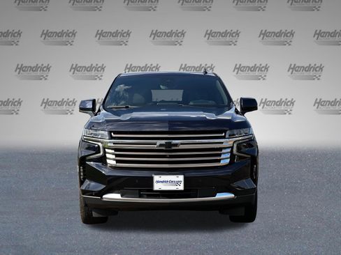 Used 2024 Chevrolet Tahoe High Country AWD/4WD image 3