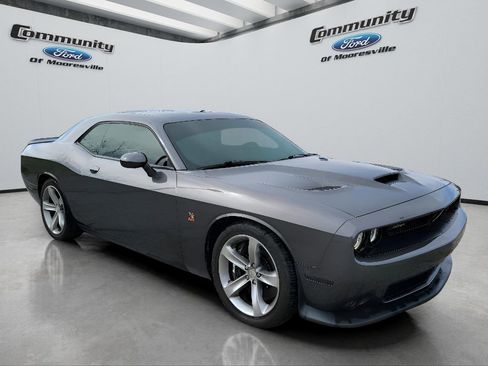 Used 2021 Dodge Challenger R/T Scat Pack w/ Dynamics Package image 3