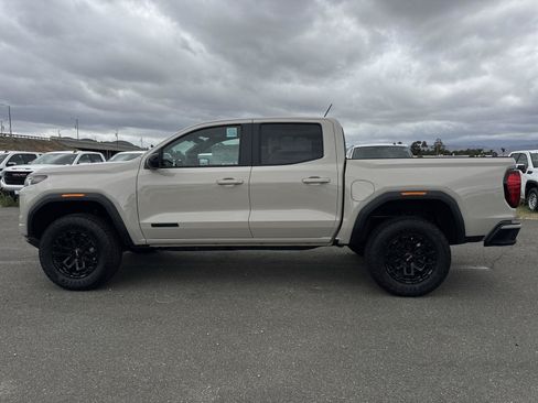 New 2026 GMC Canyon Elevation w/ LPO, Black Badging Package RWD image 5