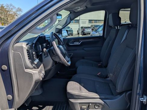 Used 2022 Chevrolet Silverado 1500 LT AWD/4WD image 13