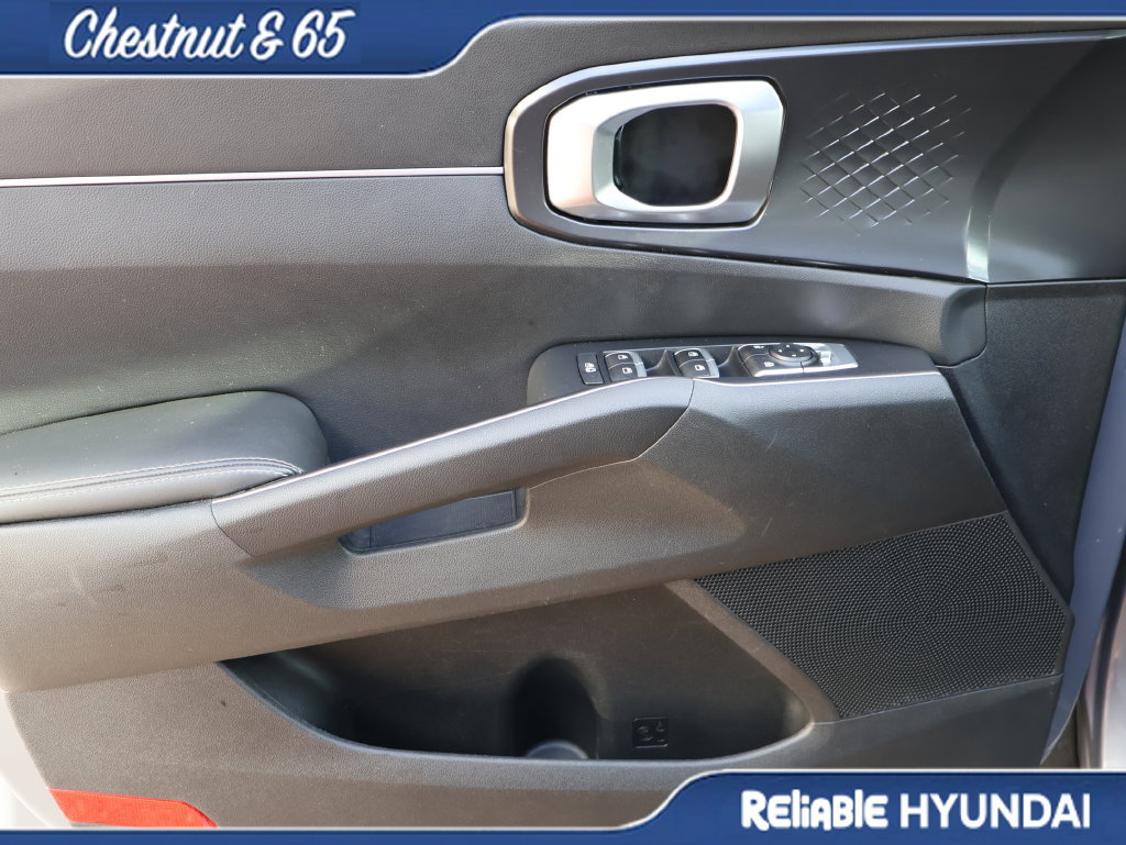 Used 2023 Kia Sorento S w/ Panoramic Sunroof Package FWD image 21