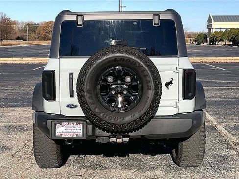 Used 2023 Ford Bronco Wildtrak image 6