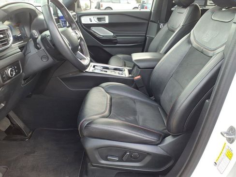 Certified 2023 Ford Explorer ST w/ Equipment Group 401A image 23