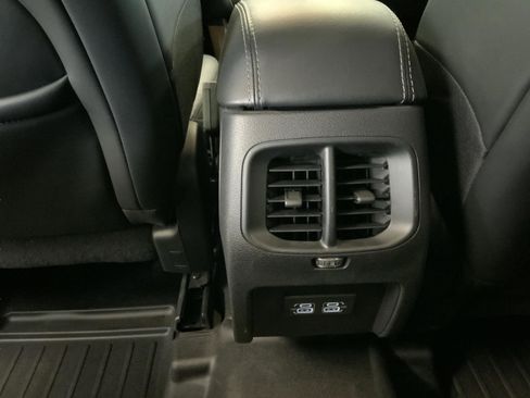 Used 2021 Jeep Cherokee Latitude Lux AWD/4WD image 22