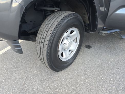 Used 2023 Toyota Tacoma SR image 31