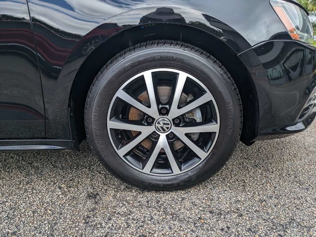 Used 2017 Volkswagen Jetta SE FWD image 11