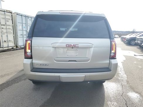 Used 2017 GMC Yukon SLE w/ Convenience Package image 5