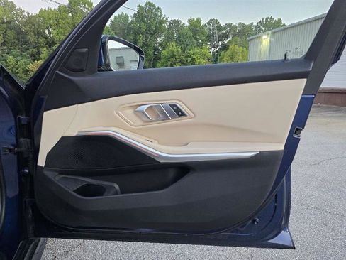 Used 2019 BMW 330i xDrive Sedan w/ Convenience Package image 31