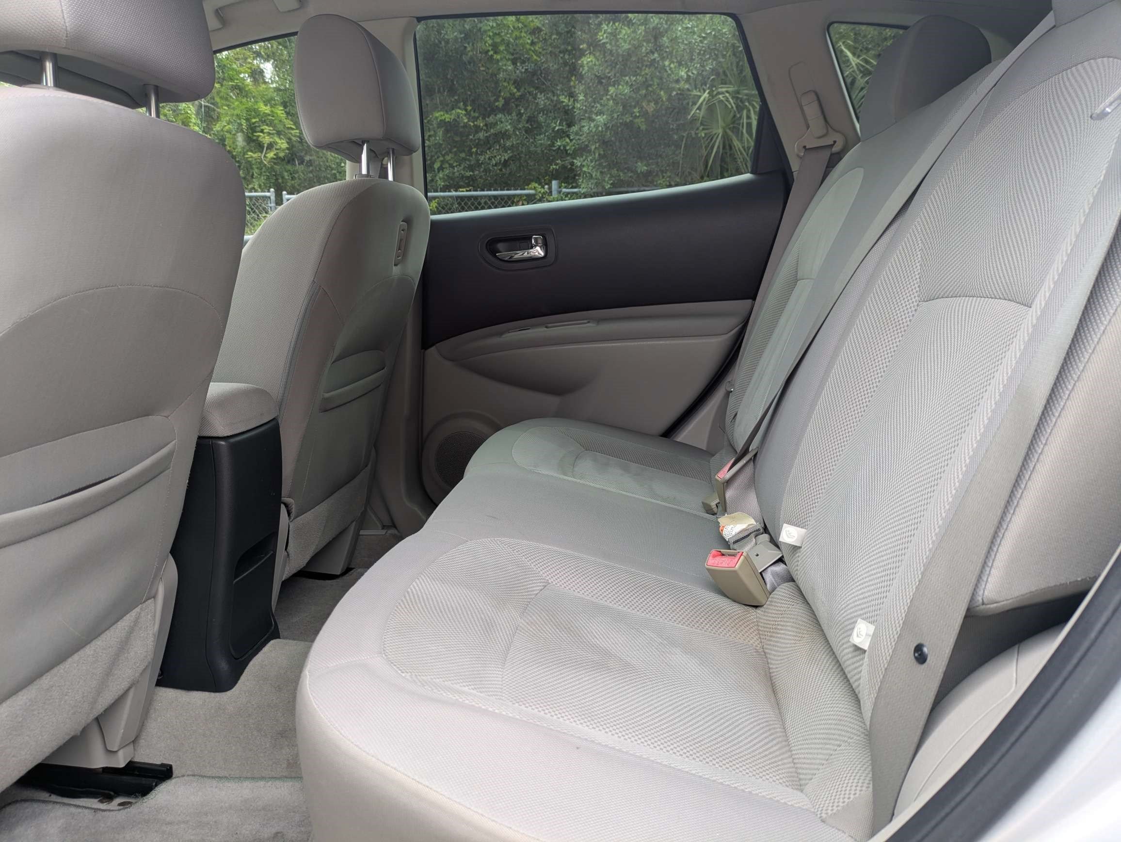 Used 2013 Nissan Rogue S FWD image 14