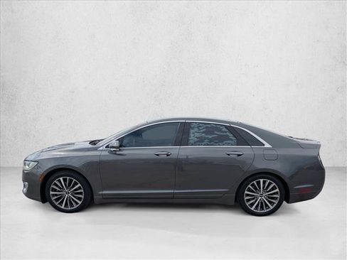 Used 2017 Lincoln MKZ Premiere FWD image 9