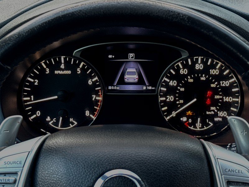Used 2018 Nissan Altima 2.5 SR FWD image 14