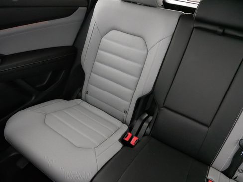 Certified 2025 Volkswagen Atlas Cross Sport SEL R-Line image 12