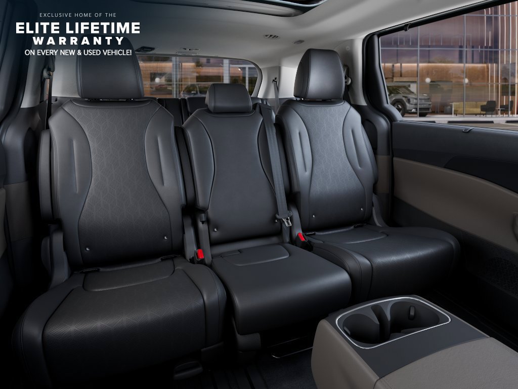 New 2027 Kia Carnival SX FWD image 17