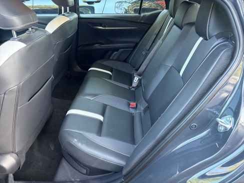 Used 2025 Toyota Camry SE FWD image 37