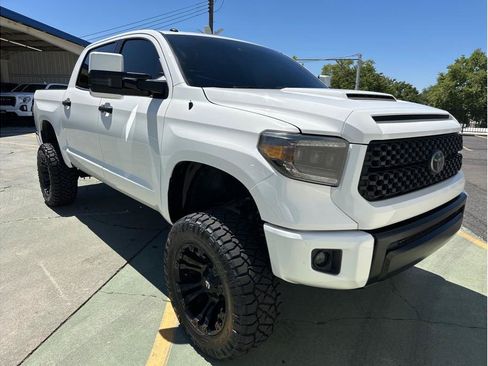 Used 2019 Toyota Tundra SR5 AWD/4WD image 4