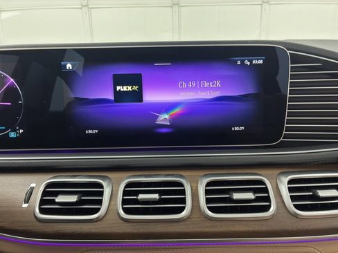 Used 2024 Mercedes-Benz GLE 450 4MATIC image 46