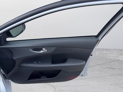 Used 2020 Kia Forte LXS image 34