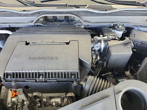 Used 2025 Honda Pilot EX-L image 24