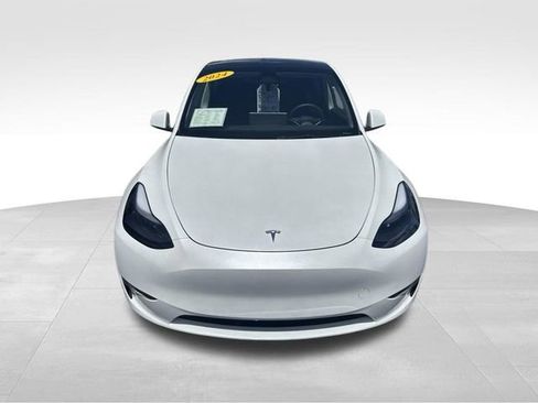 Used 2024 Tesla Model Y Long Range AWD/4WD image 8