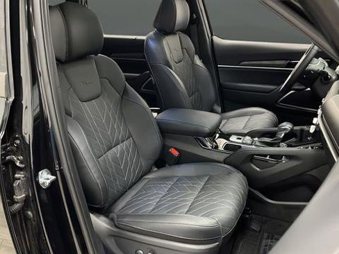 Used 2025 Kia Telluride EX X-Line AWD/4WD image 25