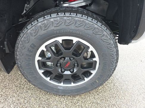New 2026 Toyota Tacoma TRD Off-Road AWD/4WD image 11