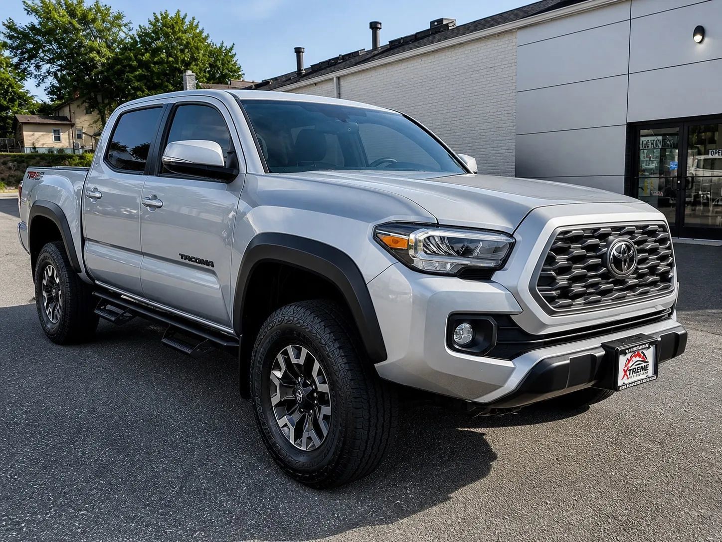 Used 2023 Toyota Tacoma TRD Off-Road AWD/4WD image 1