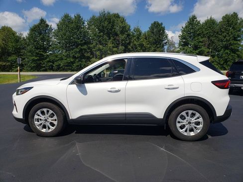 Used 2024 Ford Escape Active AWD/4WD image 9