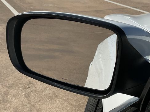 Used 2022 Dodge Charger SXT image 11