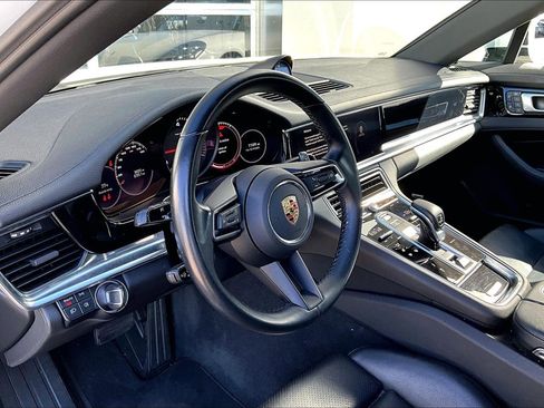 Used 2022 Porsche Panamera image 14
