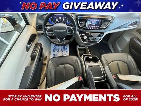 Used 2019 Chrysler Pacifica Touring-L Plus w/ Tire & Wheel Group image 24