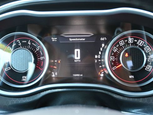 Used 2015 Dodge Challenger SXT Plus RWD image 13