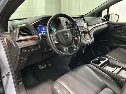 Used 2023 Honda Odyssey Sport image 17