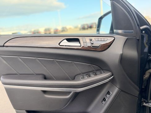 Used 2013 Mercedes-Benz GL 450 4MATIC image 20