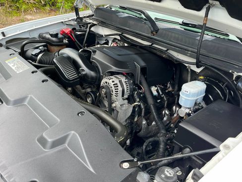 Used 2010 Chevrolet Silverado 1500 W/T AWD/4WD image 20