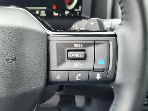 Certified 2025 Nissan Rogue SL w/ SL Premium Package AWD/4WD image 24