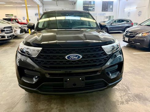 Used 2020 Ford Explorer 2WD image 2