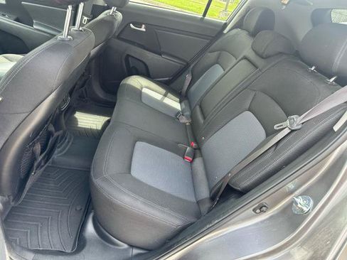 Used 2016 Kia Sportage LX AWD/4WD image 16