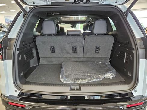 New 2026 GMC Acadia Denali Ultimate AWD/4WD image 14