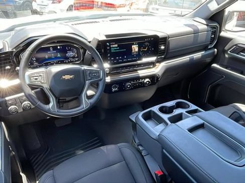 Used 2023 Chevrolet Silverado 1500 LT AWD/4WD image 14