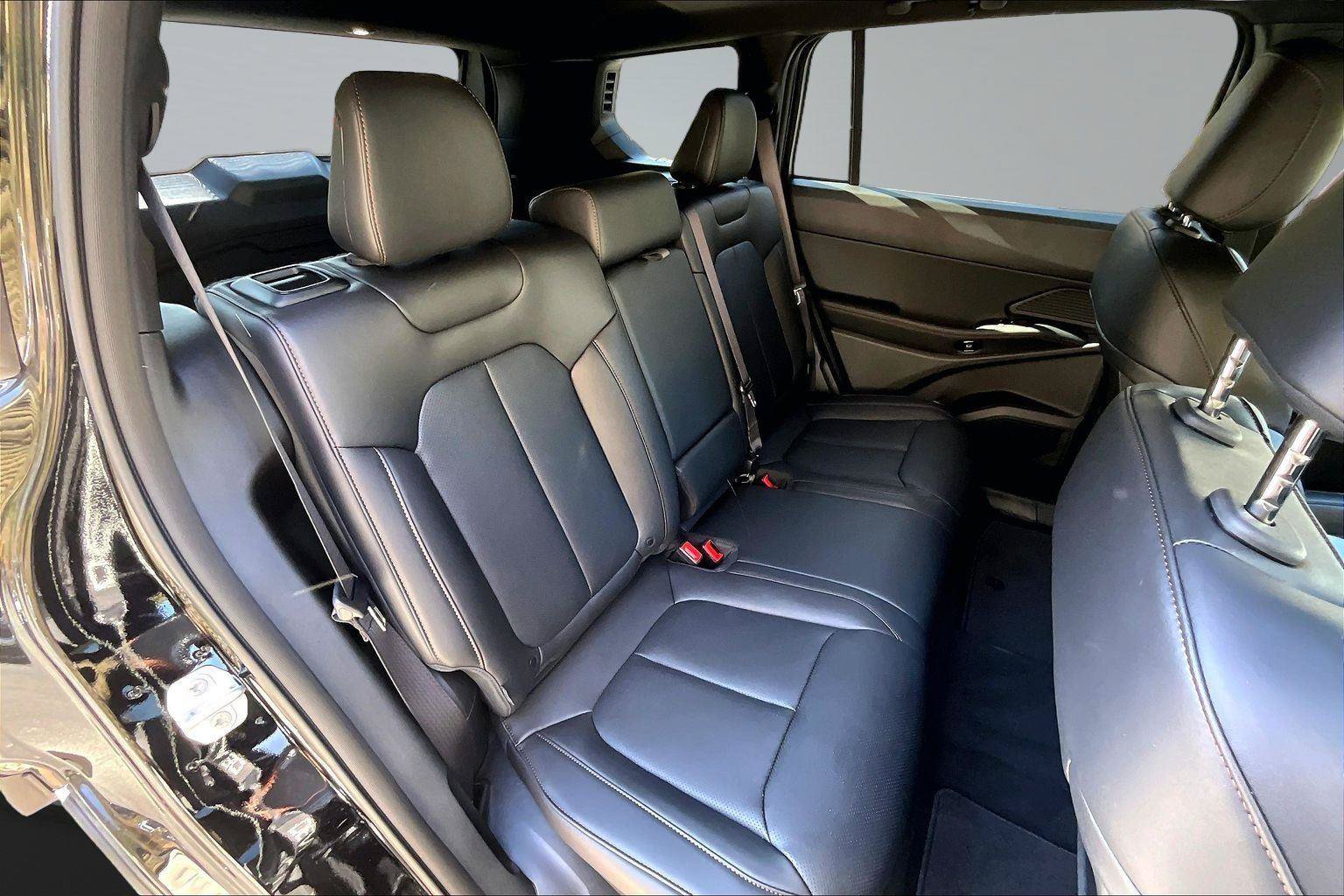 New 2026 Jeep Cherokee Limited AWD/4WD image 9
