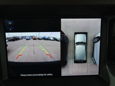 Used 2024 Ford Bronco Outer Banks image 11