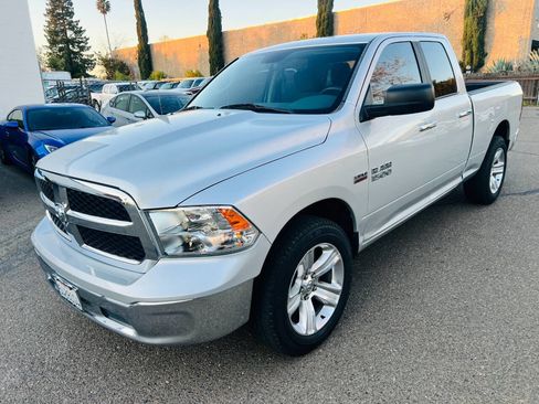 Used 2018 RAM 1500 Classic SLT image 1