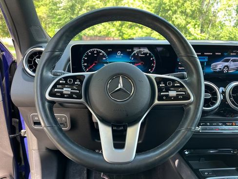 Used 2020 Mercedes-Benz GLB 250 4MATIC image 31