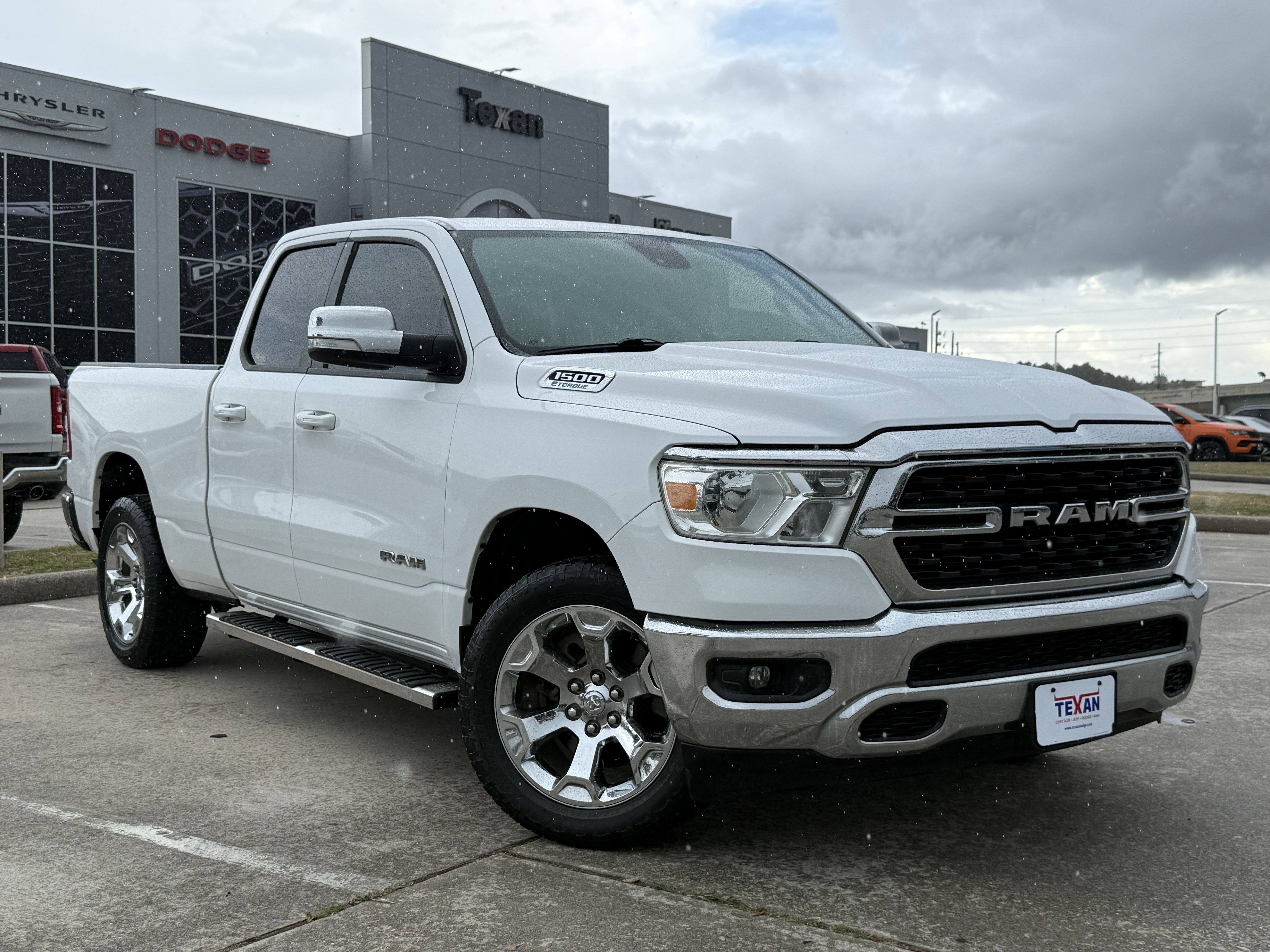 Used 2022 RAM 1500 Lone Star AWD/4WD image 2
