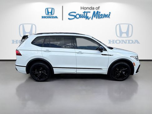 Used 2024 Volkswagen Tiguan SE R-Line FWD image 8