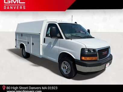 New 2025 GMC Savana 3500 w/ Power Convenience Package