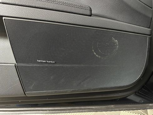 Used 2011 Mercedes-Benz S 550 4MATIC image 22