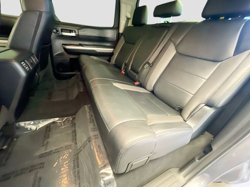 Used 2018 Toyota Tundra Limited image 17