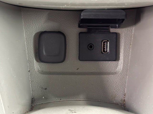 Used 2016 Buick Encore Convenience FWD image 32