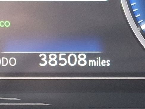 Used 2020 Lexus ES 350 Ultra Luxury w/ Accessory Package FWD image 21